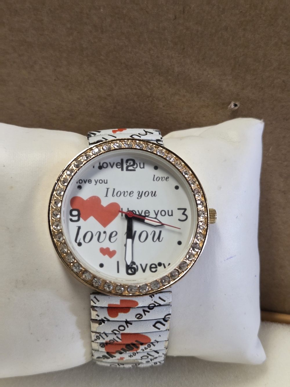 Fashion Heart Love Print Women's Watch in White and Red